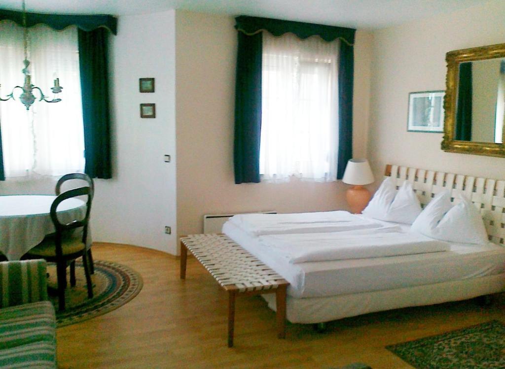 Gaestehaus Auerhahn Vocklabruck Ngoại thất bức ảnh